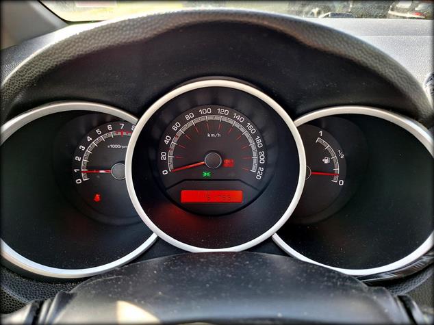 Kia VENGA Venga 1.6 L 2011