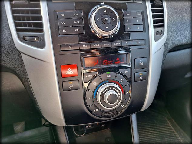 Kia VENGA Venga 1.6 L 2011