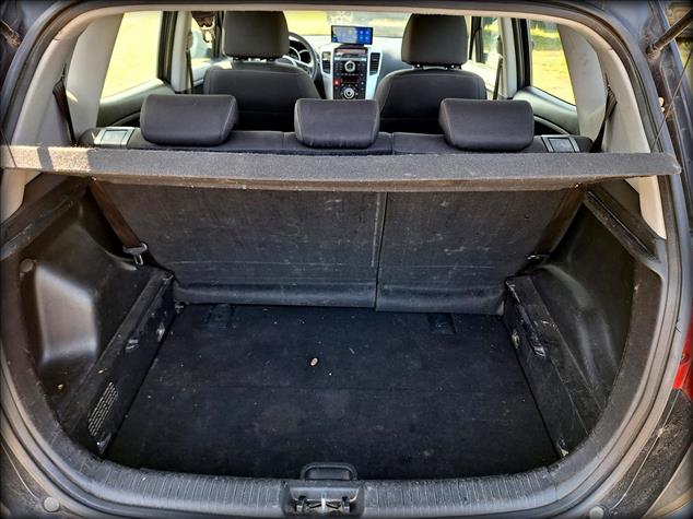 Kia VENGA Venga 1.6 L 2011