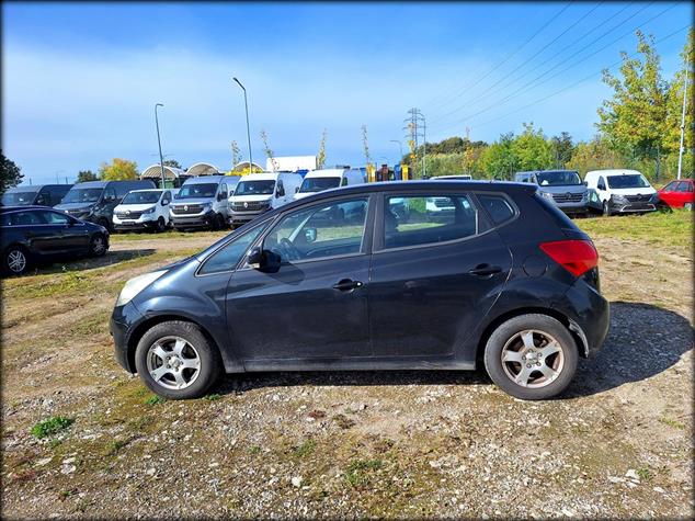 Kia VENGA Venga 1.6 L 2011